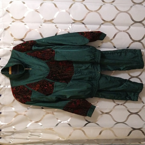 Vintage 1980's 2 Piece Lavon Nylon/Satin Track Suit Windbreaker - Picture 2 of 6